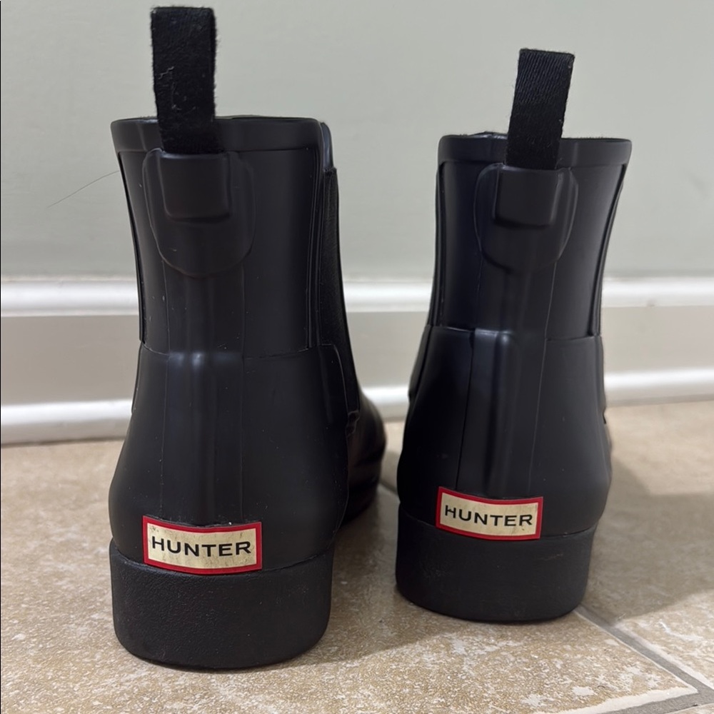 Hunter Classic Black Short Boots